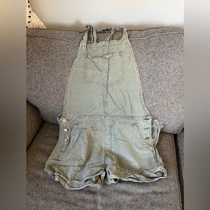 American Eagle overall shorts.